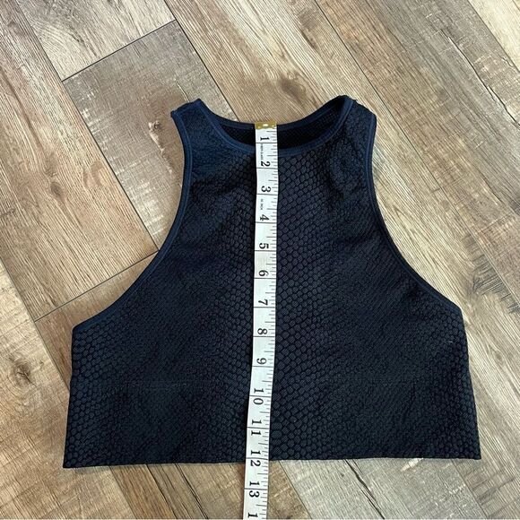Avocado navy reversible crop top - Picture 5 of 5